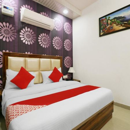 Hotel O Sangeet Фаридабад Екстериор снимка